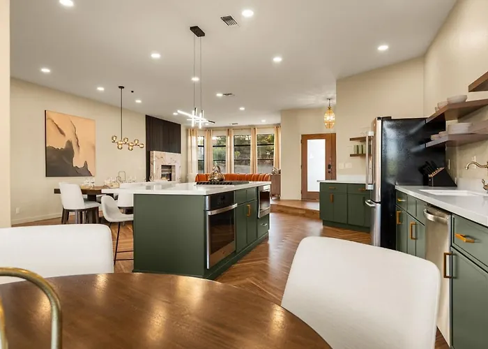 Holiday home Luxury 5br Retreat With Pool And Panoramic Views Cottonwood